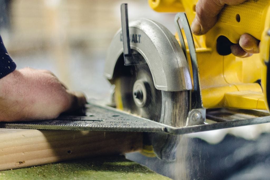 If you’ve recently gotten into woodworking, whether as a hobby or in the hopes of turning it into a business venture down the line, you’re probably already aware of the plethora of tool options available.